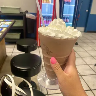 Chocolate peanut butter shake