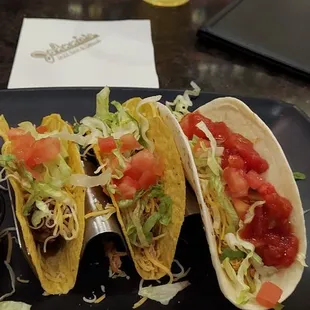 $2 tacos!