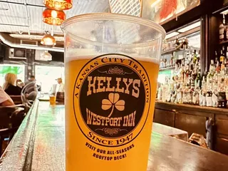 Kelly's Westport Inn