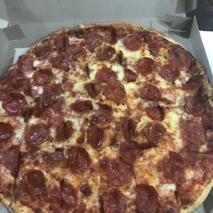 Nice crispy crust! Would definitely recommend!