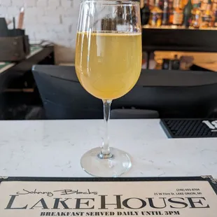 oysters and mussels, drink