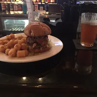 DDDBurger with tots and an Oberon Elipse