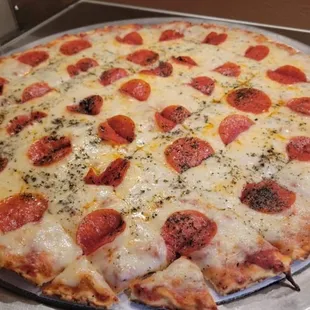 Fantastic Tavern Style pizza
