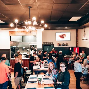 a crowded dining room
