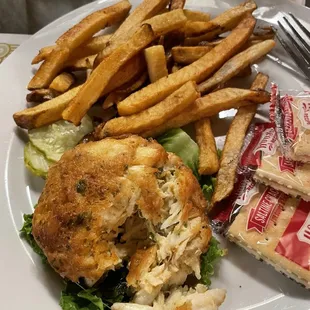 Crabcake and French Fries