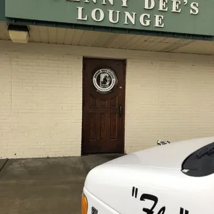 johnny dee&apos;s lounge