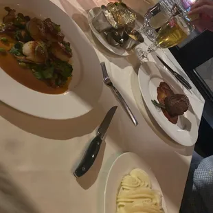 Scallops, mash potatoes, 12oz filet.