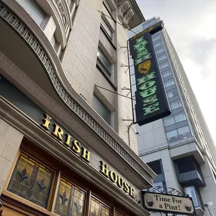 Exterior of Johnny Foley's Irish House in San Francisco.