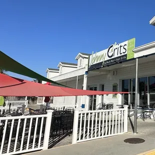 Located directly across from St. Petersburg College&apos;s Tarpon campus the north side of Klosterman Rd, Tarpon Springs