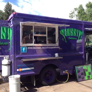 a purple food truck