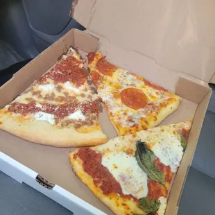 food, pizza