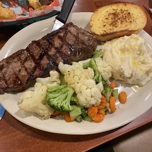 steak, mashed potatoes, and broccoli