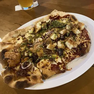 Had the BBQ chicken flat bread! AMAZING!