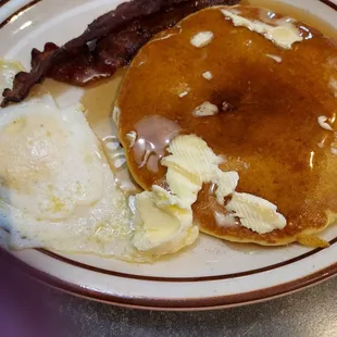 Must try the pancakes and bacon crispy