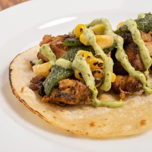 Pollo asado taco
