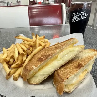 Grilled Cheese Sandwich Fries