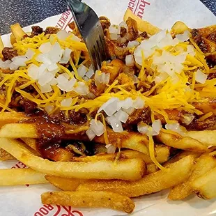 Chili cheese fries
