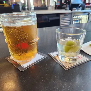 Modelo and a shot of Hornetos