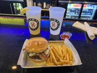 Saints Pub - Independence