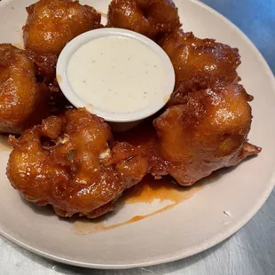 Honey Sriracha Cauliflower Wings