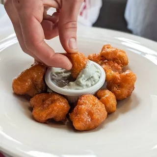 Honey Sriracha Cauliflower Wings