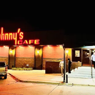 the entrance to johnny's cafe