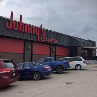 Welcome to Johnny's Cafe! Finally found out how to get here!