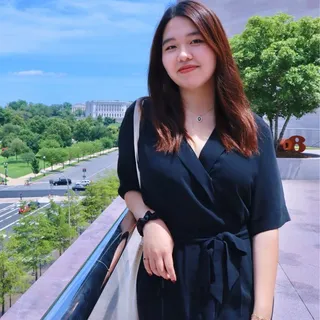 Hong L.