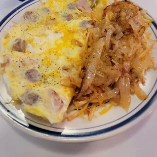 Meat Lover's Omelet w/ Double Onion Hashbrowns