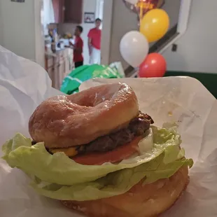 Donut Cheeseburger