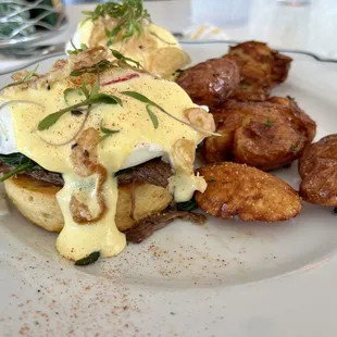 Short rib benny