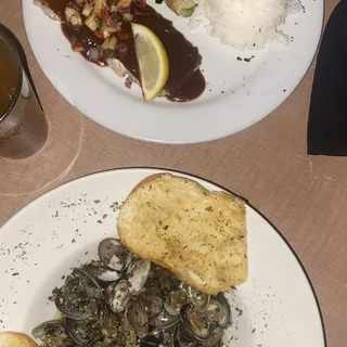 Beer Steamed Clams