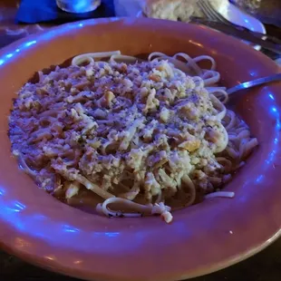 Linguine with white clam sauce