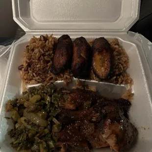Jerk chicken plate.