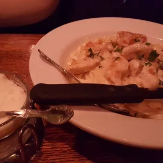 Catering Pasta with Chicken Dinner