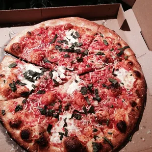 A Margherita Pizza that really skimps on the Mozzarella.