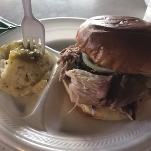 Pulled pork sandwich
