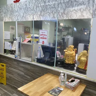 Pay and pick up area