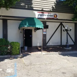 the entrance to the restaurant