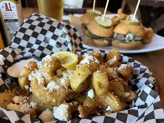 Tarpon Tavern