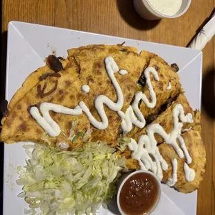 Quesadilla with jalapeño, steak, cheese &amp; sour cream