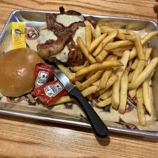 Johnny Wilson burger