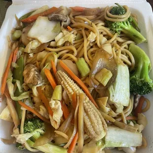 Veggie Chow Mein 3.5/5