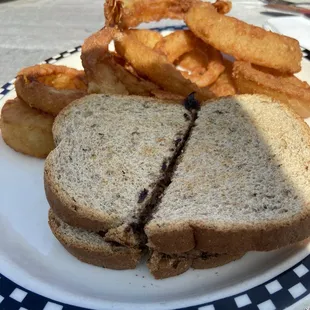Patty melt and onion rings