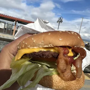 Bacon cheese burger