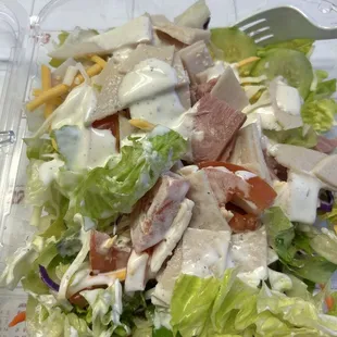Chef Salad with ranch and I had the egg removed.  Defiantly recommend.