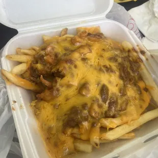 Chili cheese fries