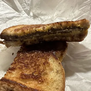 When you order the patty melt make sure to ask that the patty be thicker that the slice of cheese.