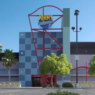 John's Incredible Pizza Company in Fresno, CA