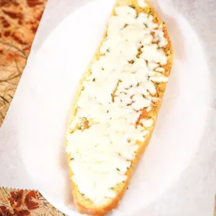 Garlic Bread with Melted Mozzarella